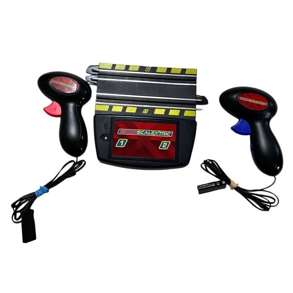 Micro Scalextric Batman Vs Joker Terminal & Controls- Battery Power ML-33006